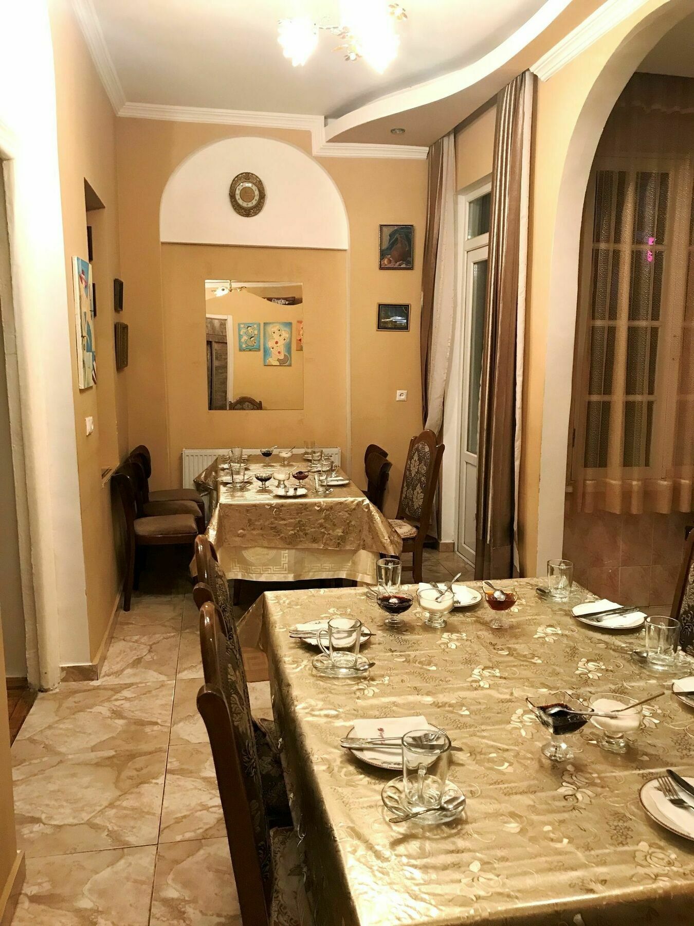 Family Hotel Parajanov Tbilisi Buitenkant foto